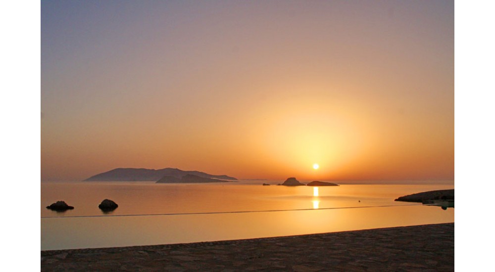 Ταξίδι του μέλιτος στη Φολέγανδρο