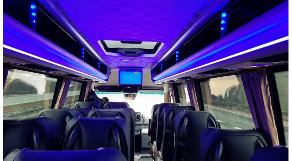 Mercedes benz Sprinter 18 seaters mini bus