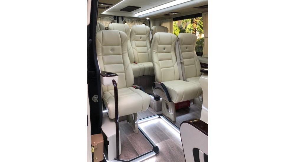 Mercedes benz Sprinter 12 seaters mini bus